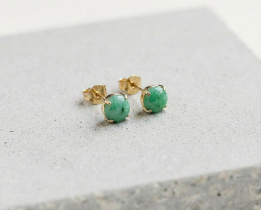 Green jade stud earrings with claw setting in 18k yellow gold